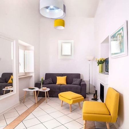 Maison M. - Luxury Apartment In Piazza Tasso ซอร์เรนโต ภายนอก รูปภาพ
